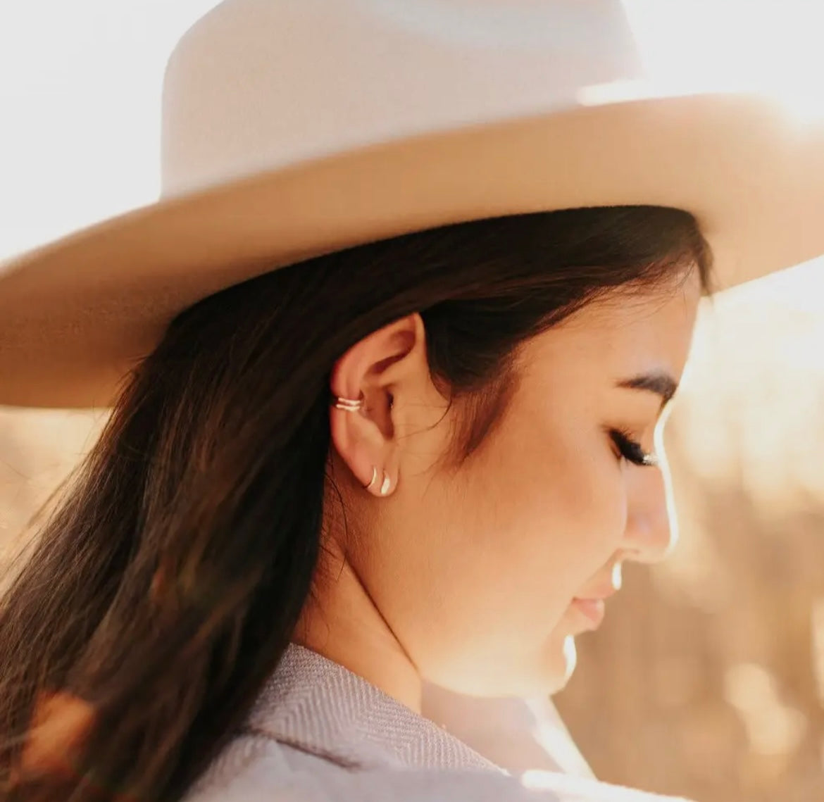 Queen Double Band Ear Cuff