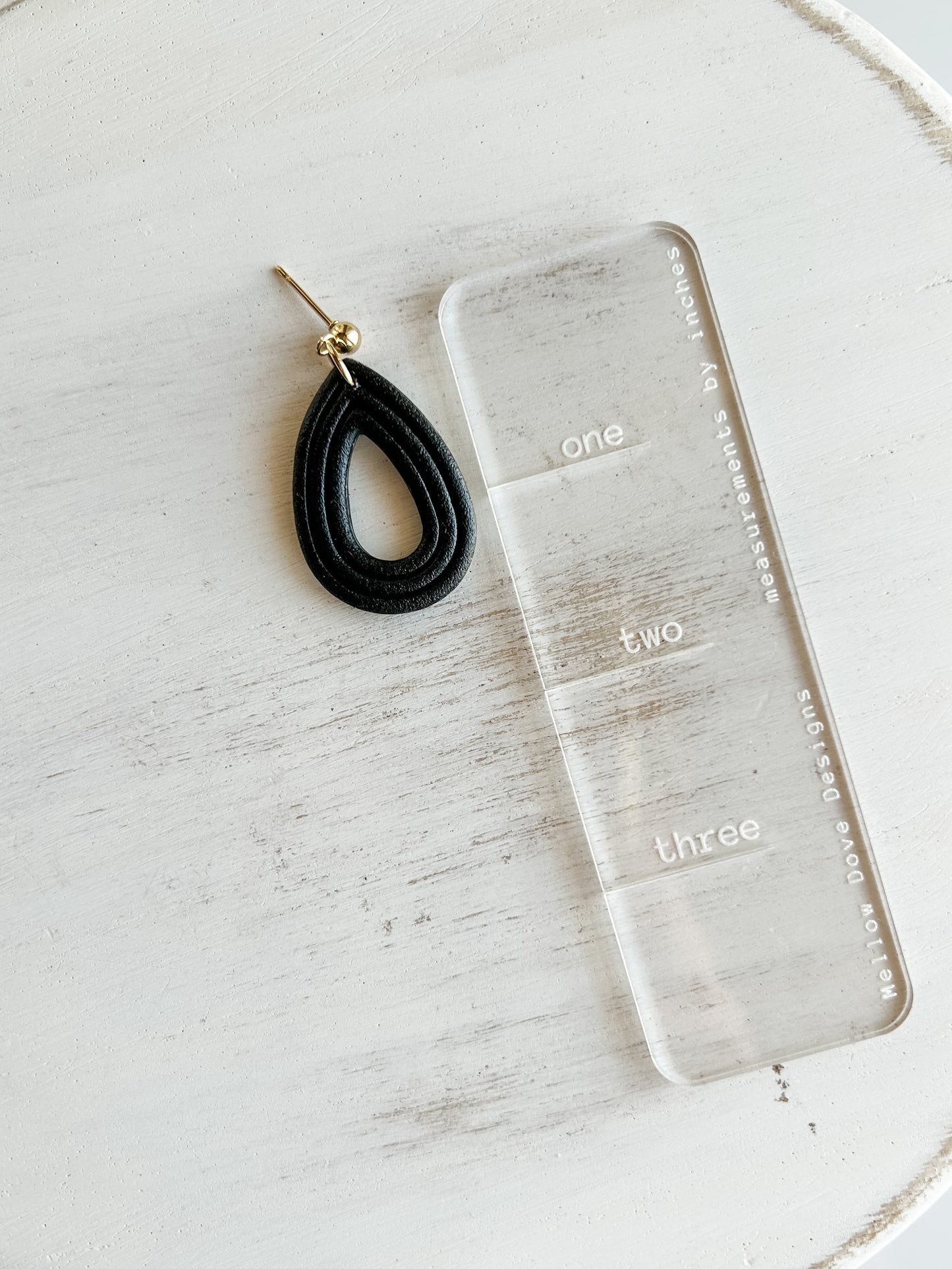 Classic Teardrop Dangles | Black