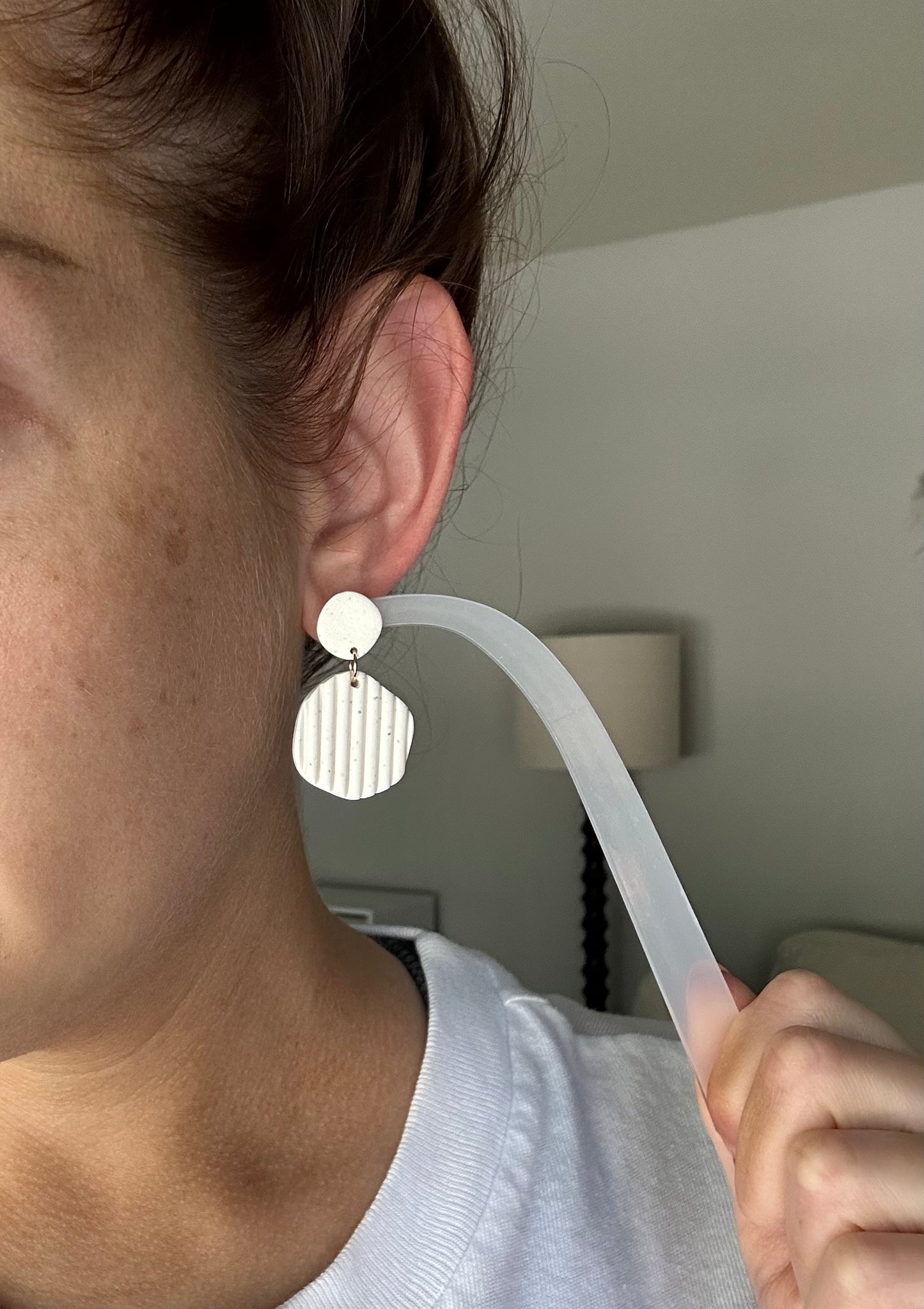 Cream/Black Ribbed Earrings
