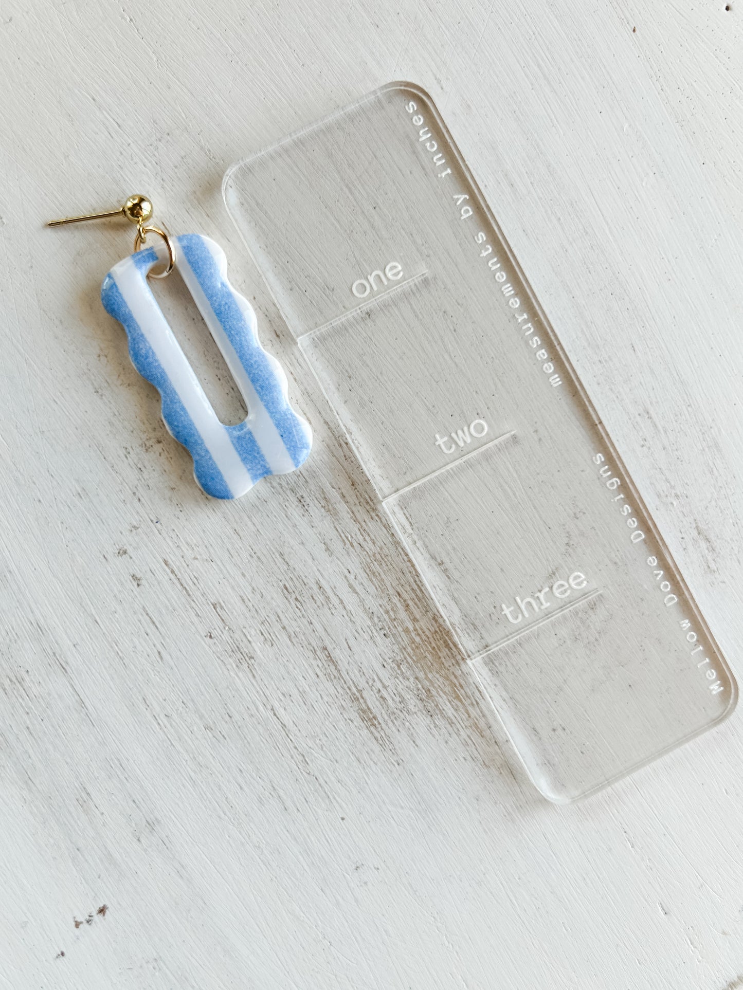 Wavy Rectangles | White + Blue Stripes