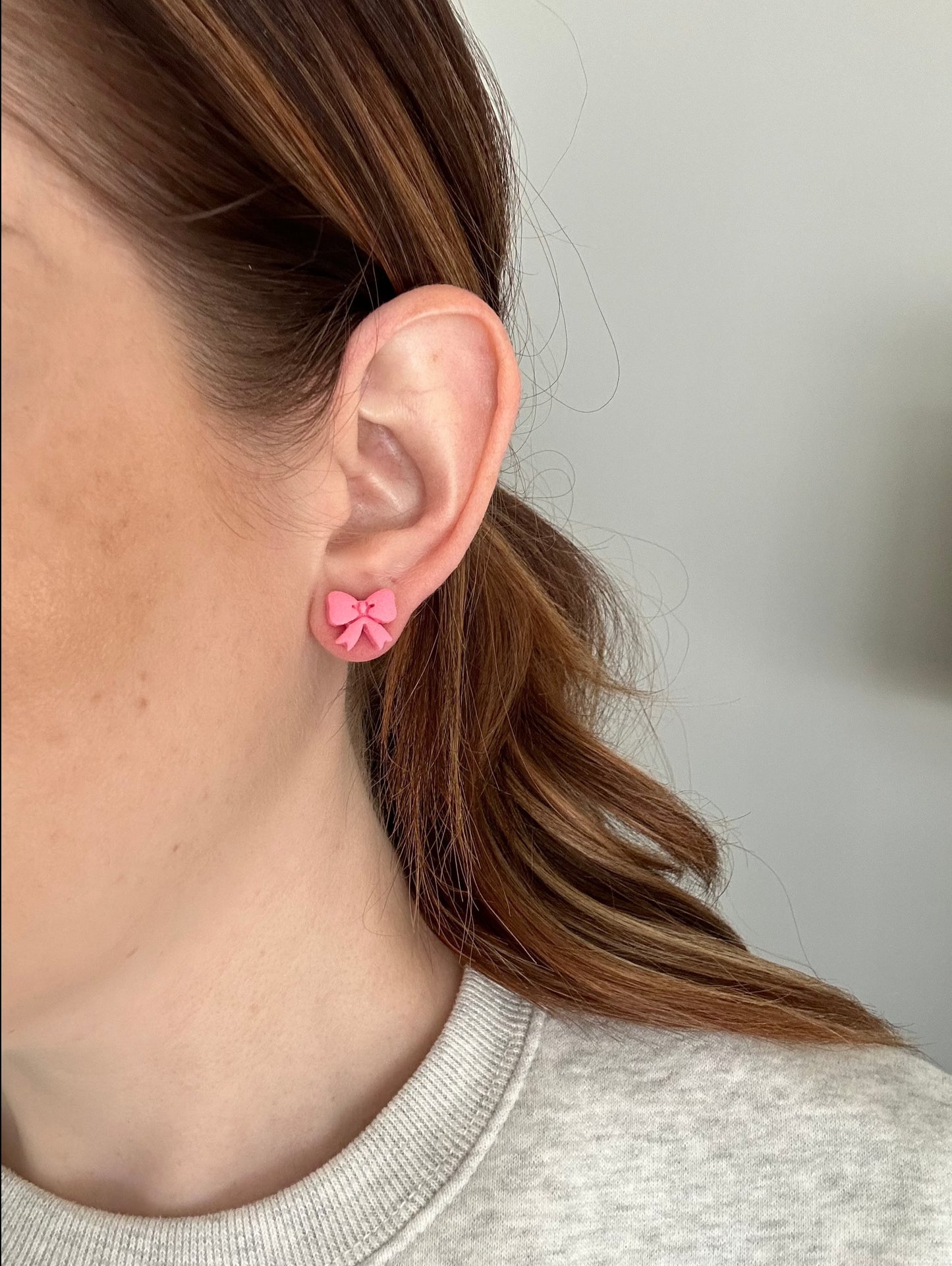 Peach/Hot Pink Bow Studs