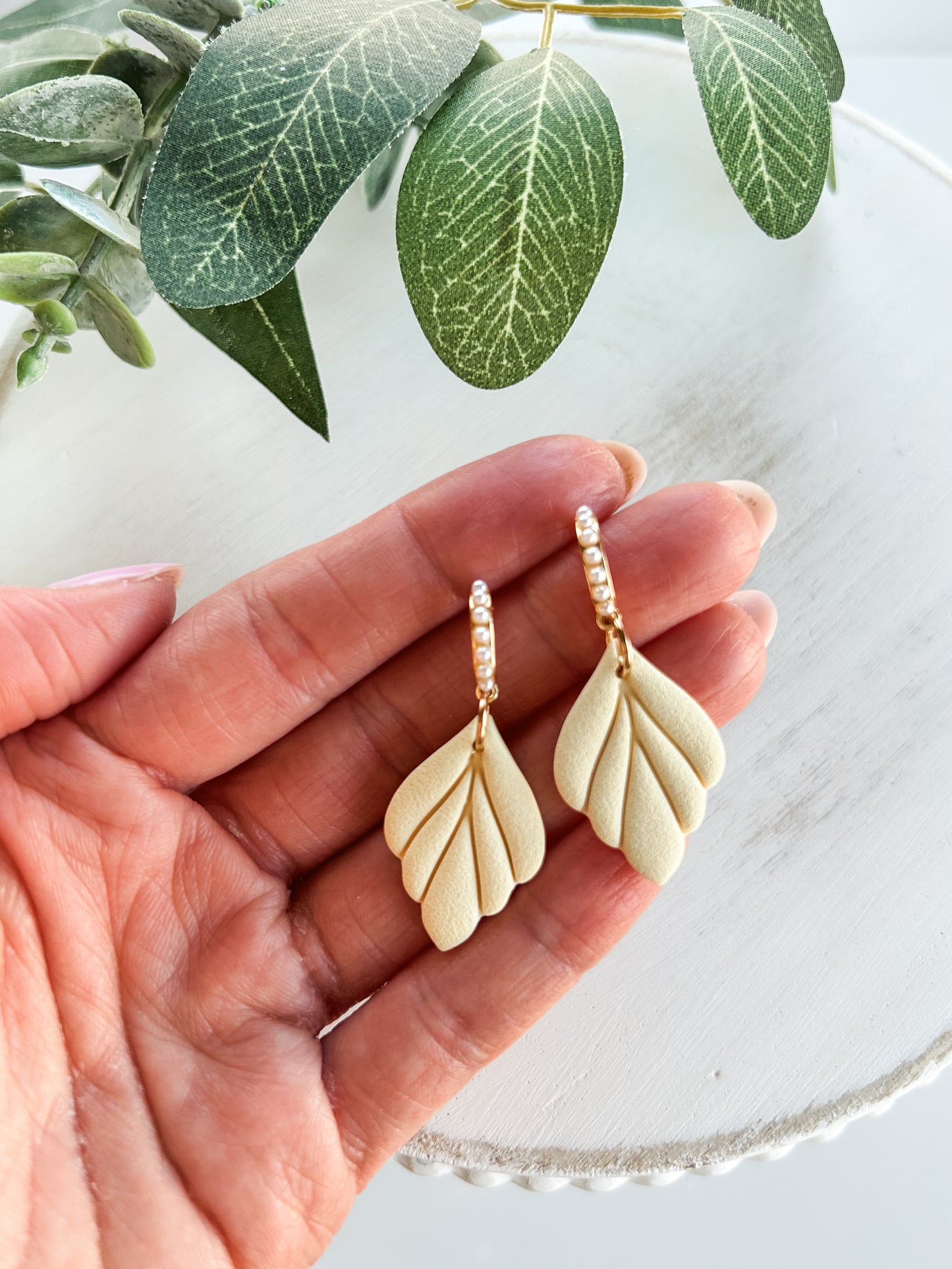Butter Yellow Leaf Drop with Pearl Hoop