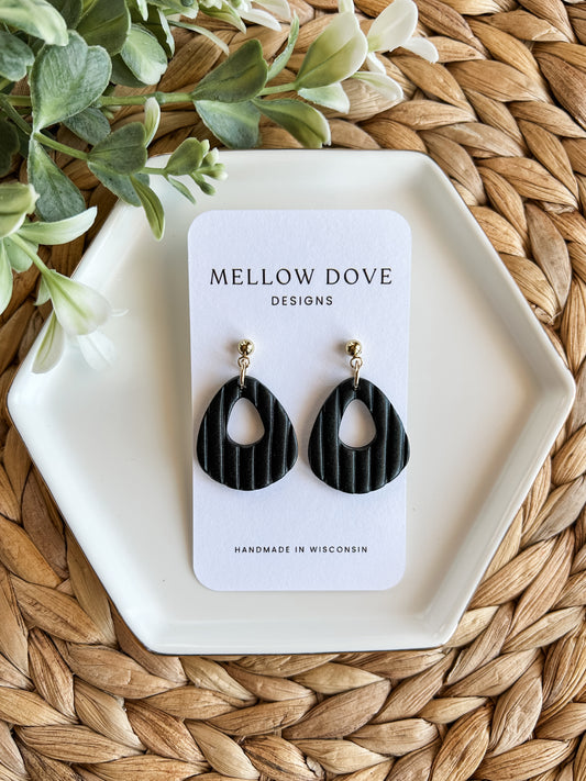 Black Boho Ribbed Earrings