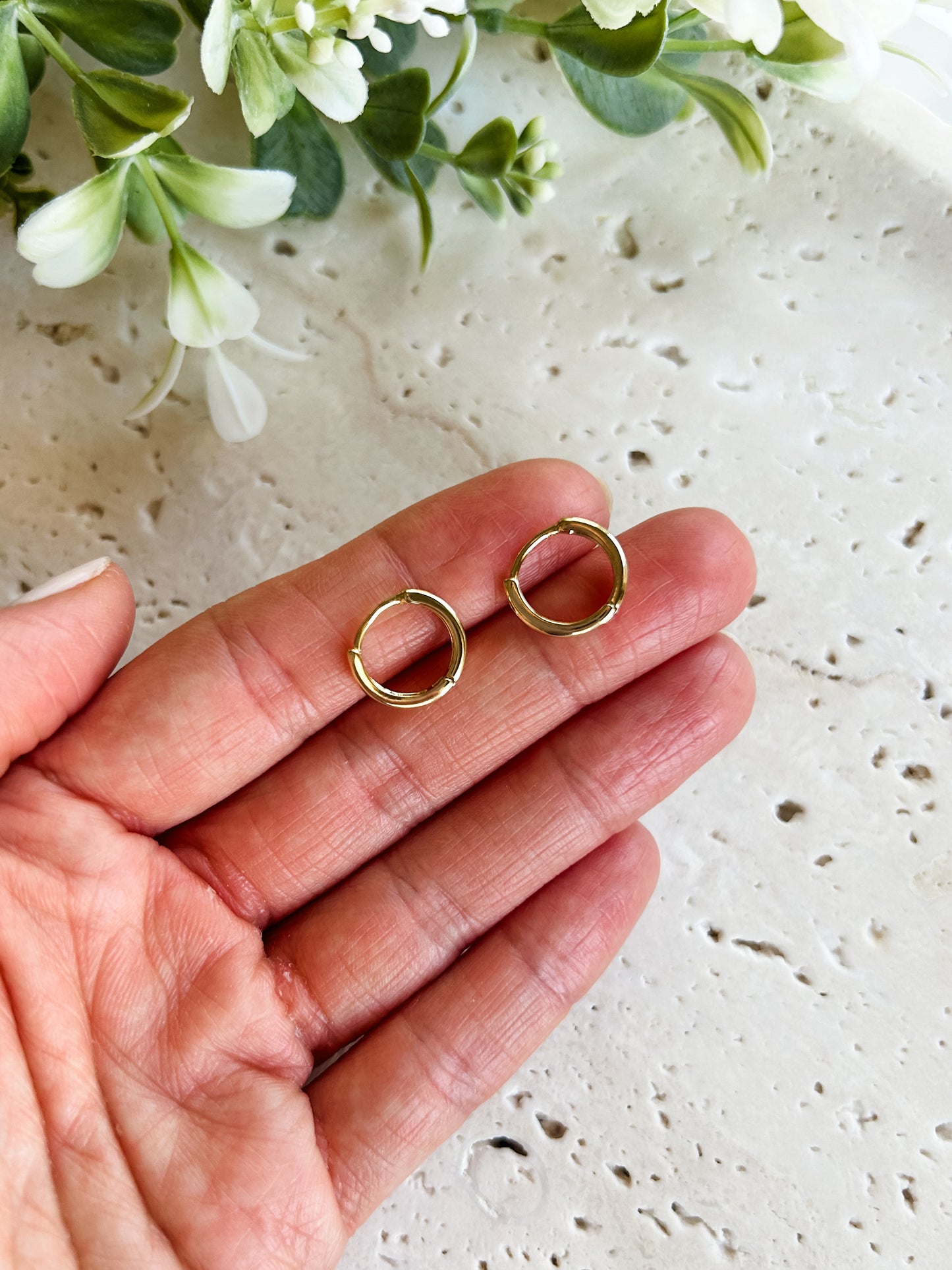 Classic Gold Hoops | CHARM BAR | 14K Gold-Filled