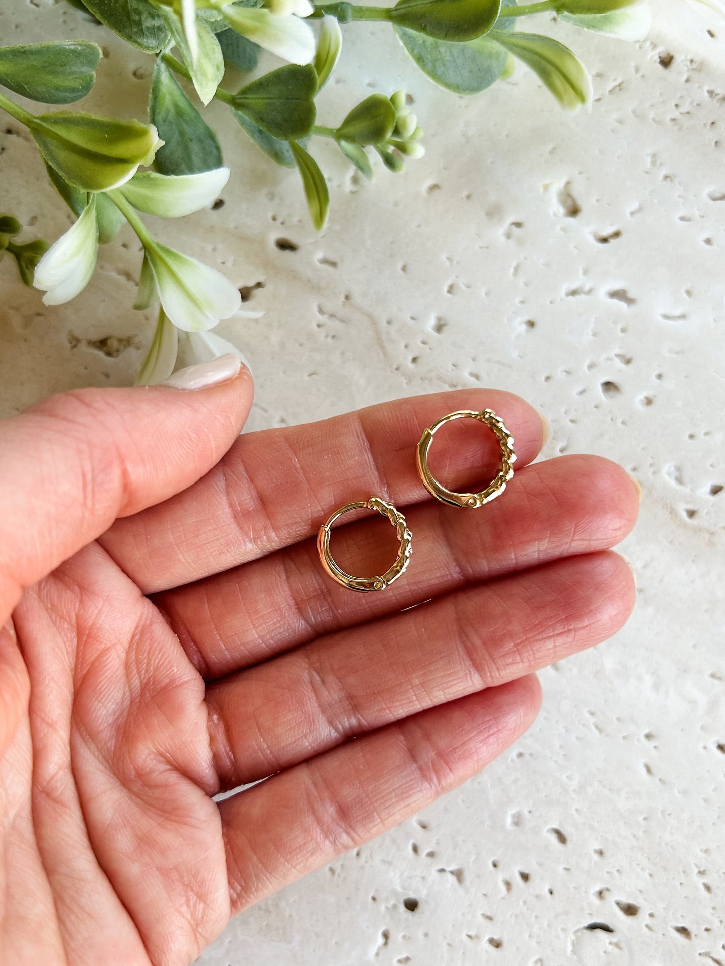 Chain Link Huggie Hoop | 14K Gold-Filled